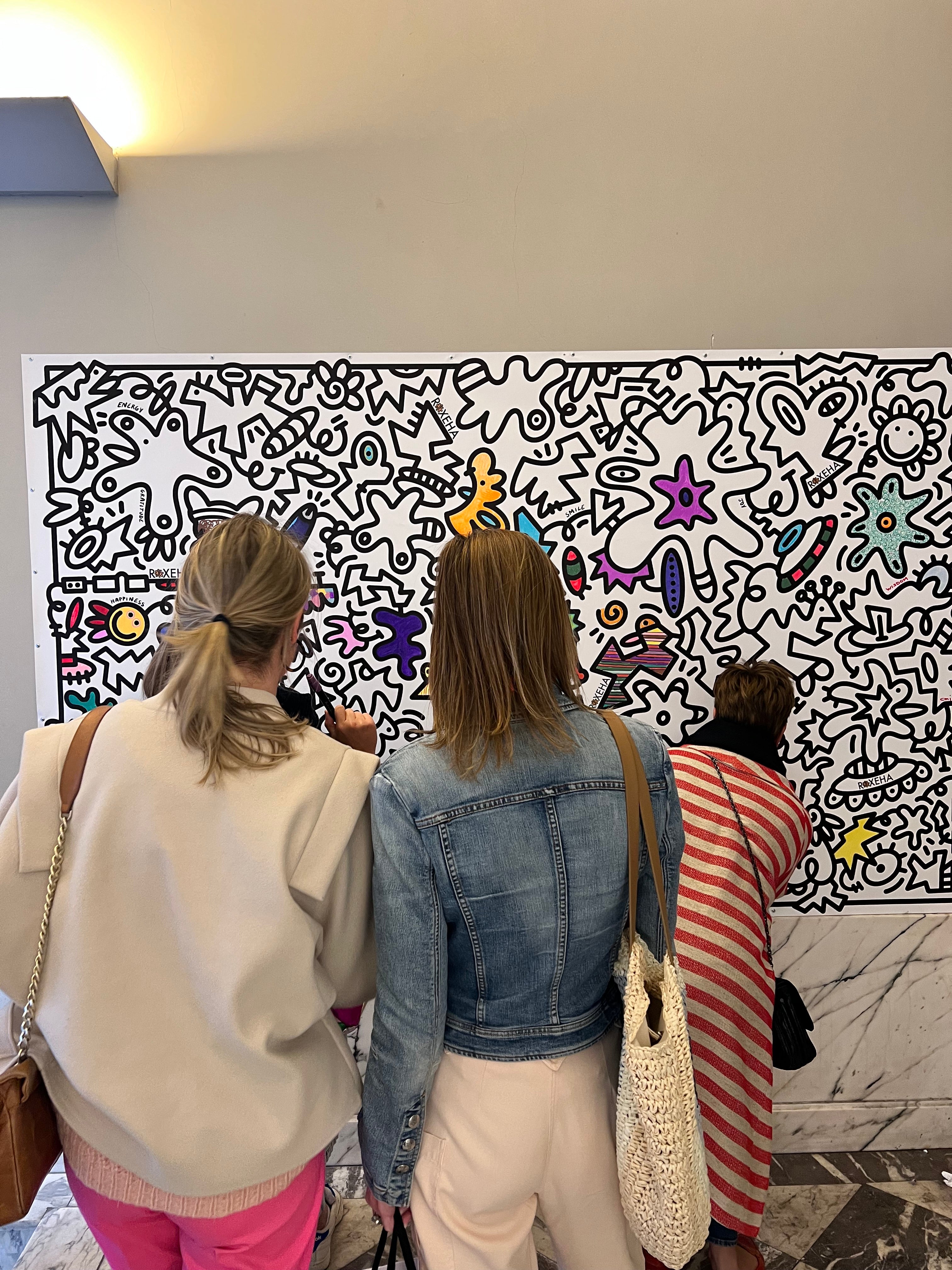 tableau pop art deco intérieure interior expo peintre belge artiste belge decoration original Keith haring peps good vibes decoratie belgique print gallery popart epoxy résine resin contemporain contemporary abstract abstrait kunst kunstenaar Belgium Belgian artist design galerie galerij doodle Leuven by night louvain