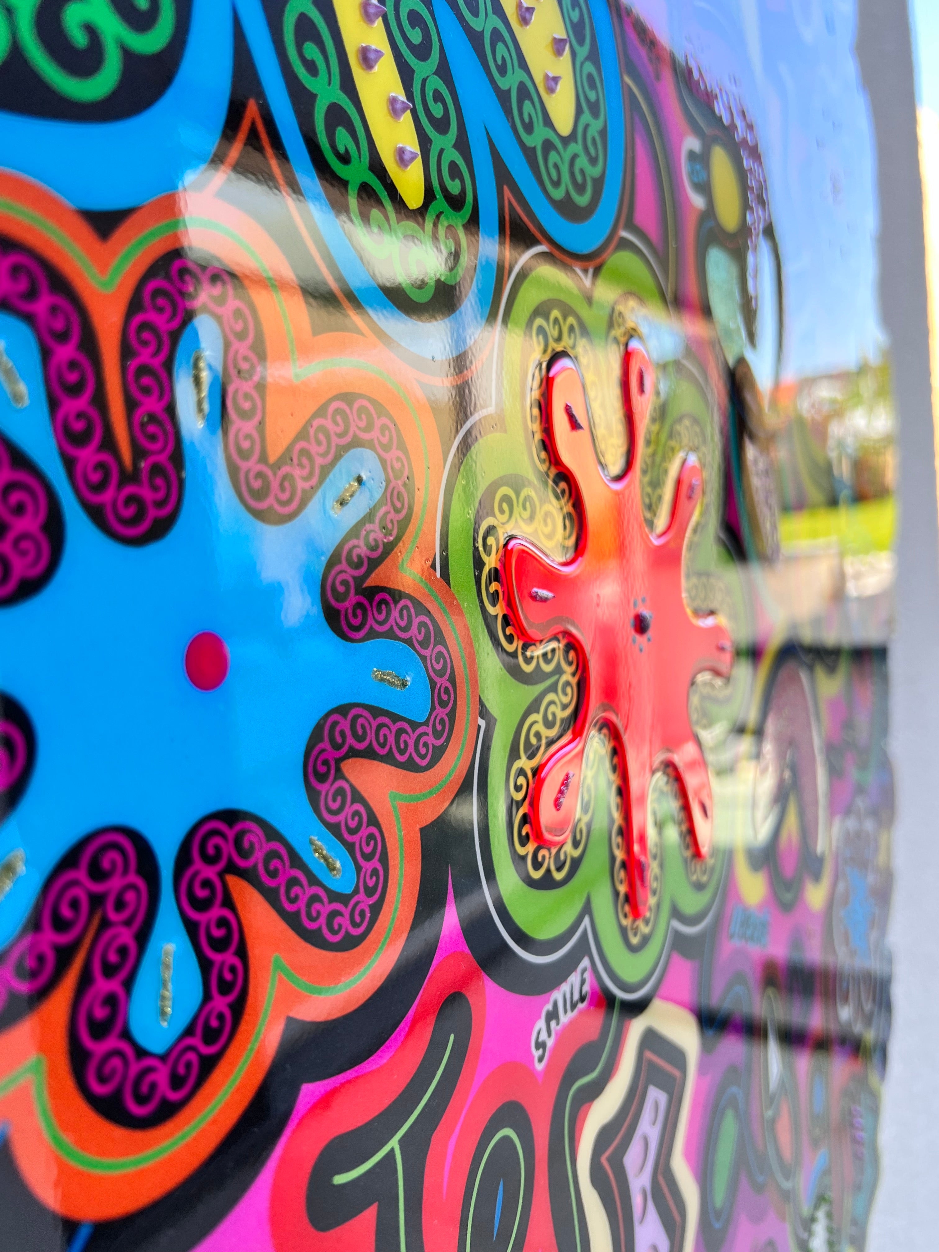 tableau pop art deco intérieure interior expo peintre belge artiste belge decoration original peinture Keith haring peps good vibes decoratie belgique Bruxelles Brussel print gallery popart epoxy résine resin contemporain contemporary abstract abstrait kunst kunstenaar belg Belgium Belgian artist design galerie galerij