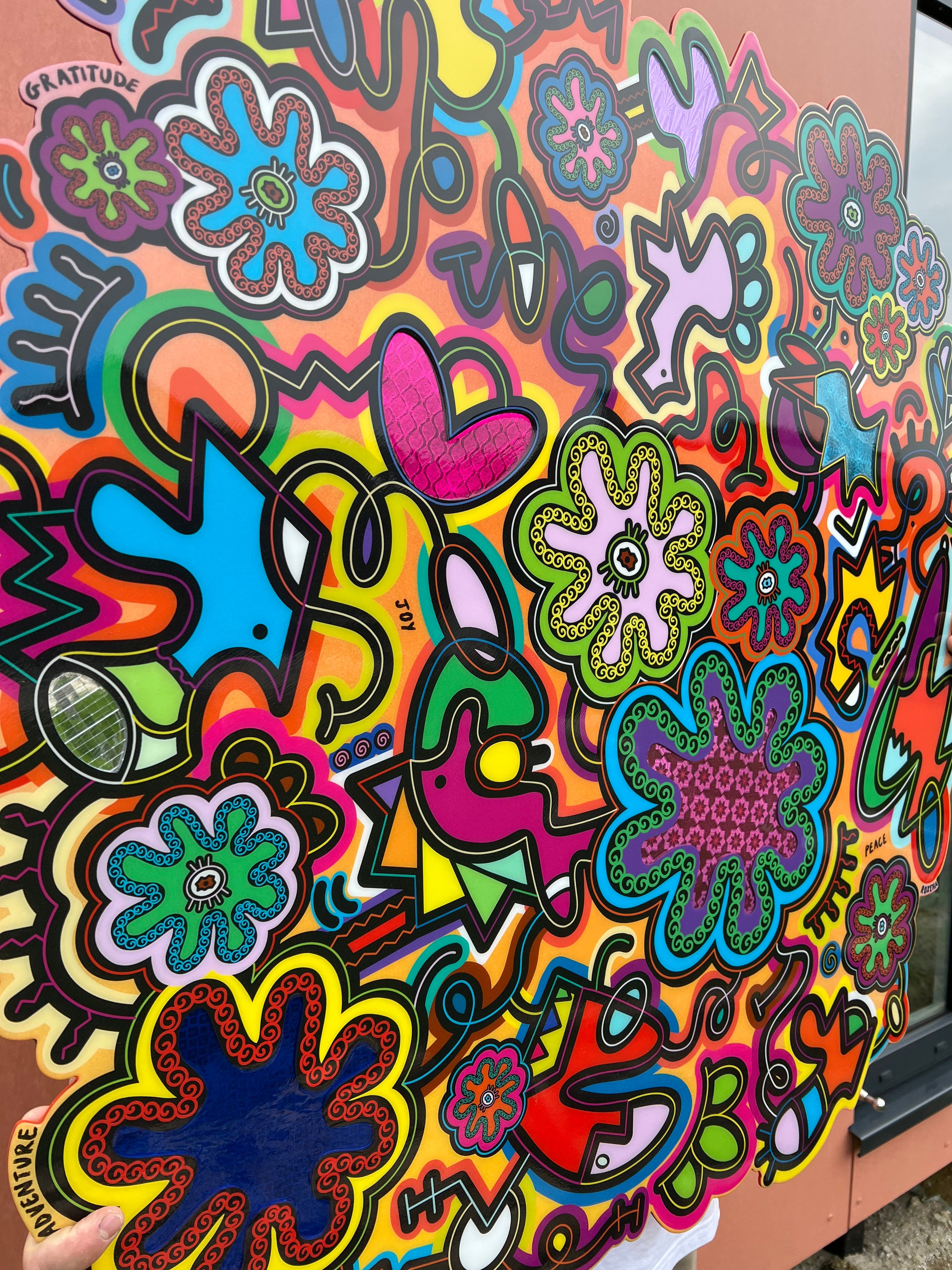 tableau pop art deco intérieure interior expo peintre belge artiste belge decoration original peinture Keith haring peps good vibes decoratie belgique Bruxelles Brussel print gallery popart epoxy résine resin contemporain contemporary abstract abstrait kunst kunstenaar belg Belgium Belgian artist design galerie galerij
