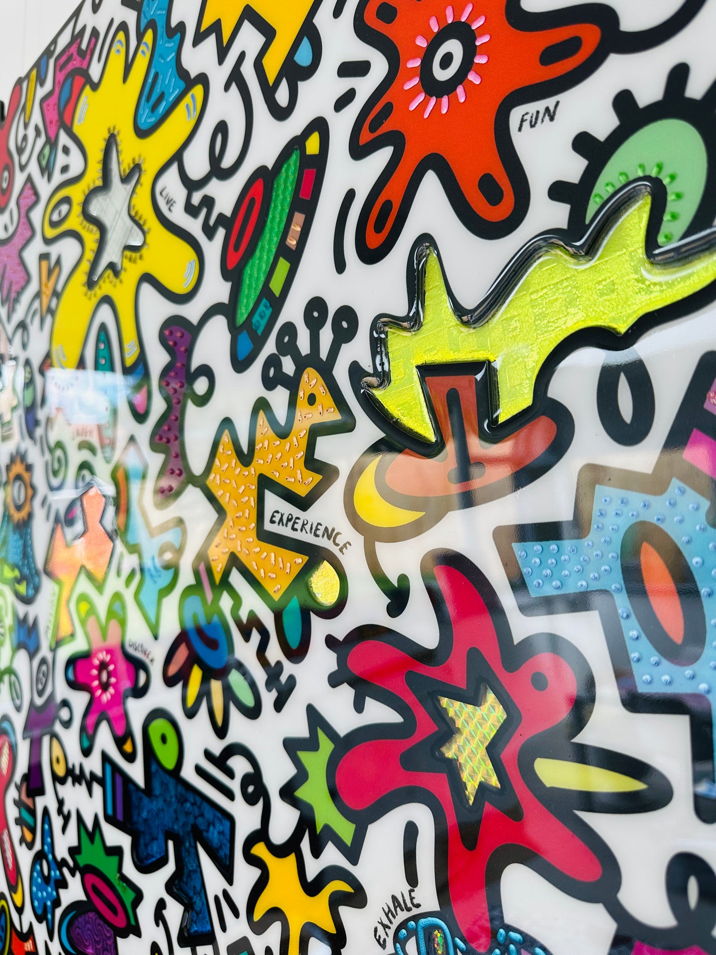tableau pop art deco intérieure interior expo peintre belge artiste belge decoration original peinture Keith haring peps good vibes decoratie belgique Bruxelles Brussel print gallery popart epoxy résine resin contemporain contemporary abstract abstrait kunst kunstenaar belg Belgium Belgian artist design galerie galerij affordable art fair Brussels aaf doodle frenchie French bulldog