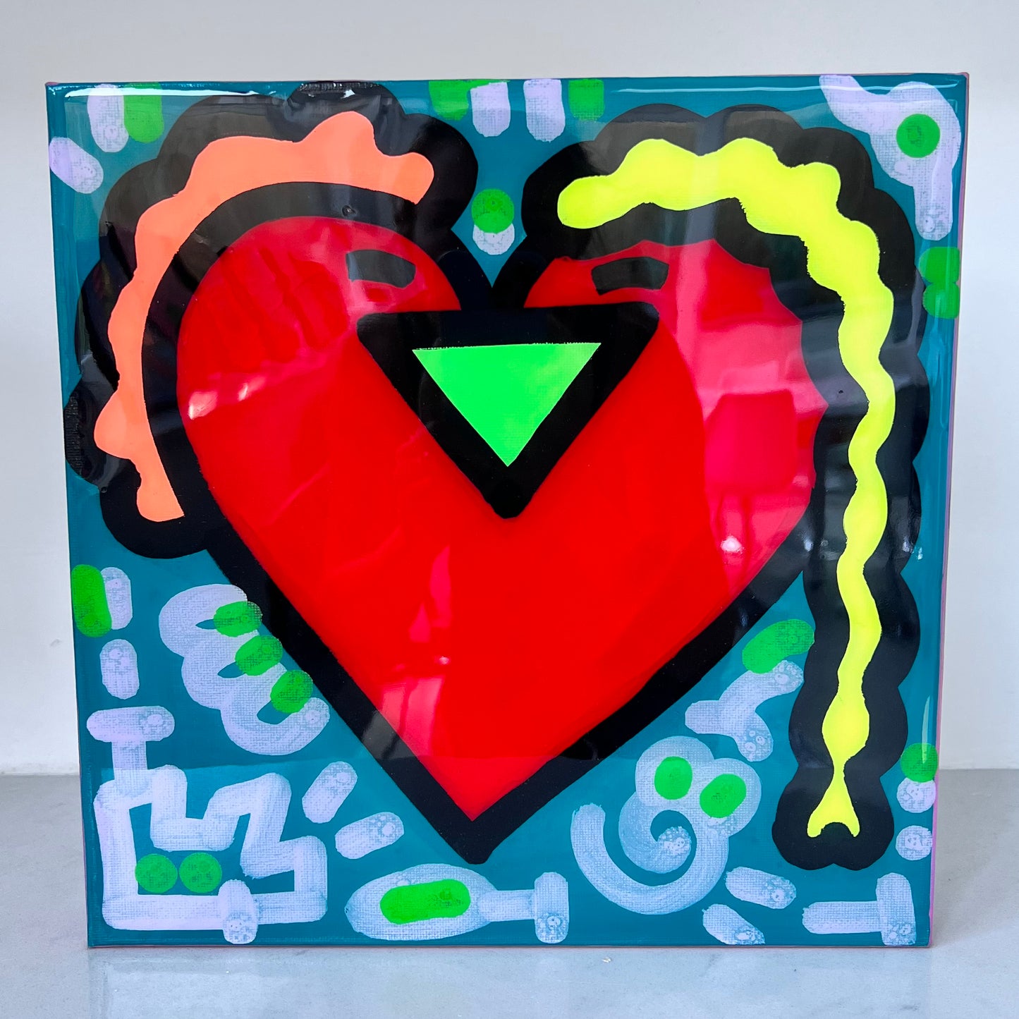 tableau pop art deco intérieure interior expo peintre belge artiste belge decoration original peinture Keith haring peps good vibes decoratie belgique Bruxelles Brussel print gallery popart epoxy résine resin contemporain contemporary abstract abstrait kunst kunstenaar belg Belgium Belgian artist design galerie galerij affordable art fair Brussels aaf doodle frenchie French bulldog