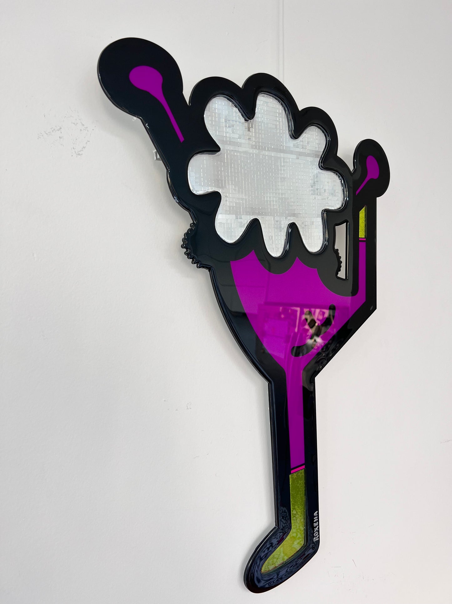 tableau pop art deco intérieure interior expo peintre belge artiste belge decoration original peinture Keith haring peps good vibes decoratie belgique Bruxelles Brussel print gallery popart epoxy résine resin contemporain contemporary abstract abstrait kunst kunstenaar belg Belgium Belgian artist design galerie galerij affordable art fair Brussels aaf doodle frenchie French bulldog