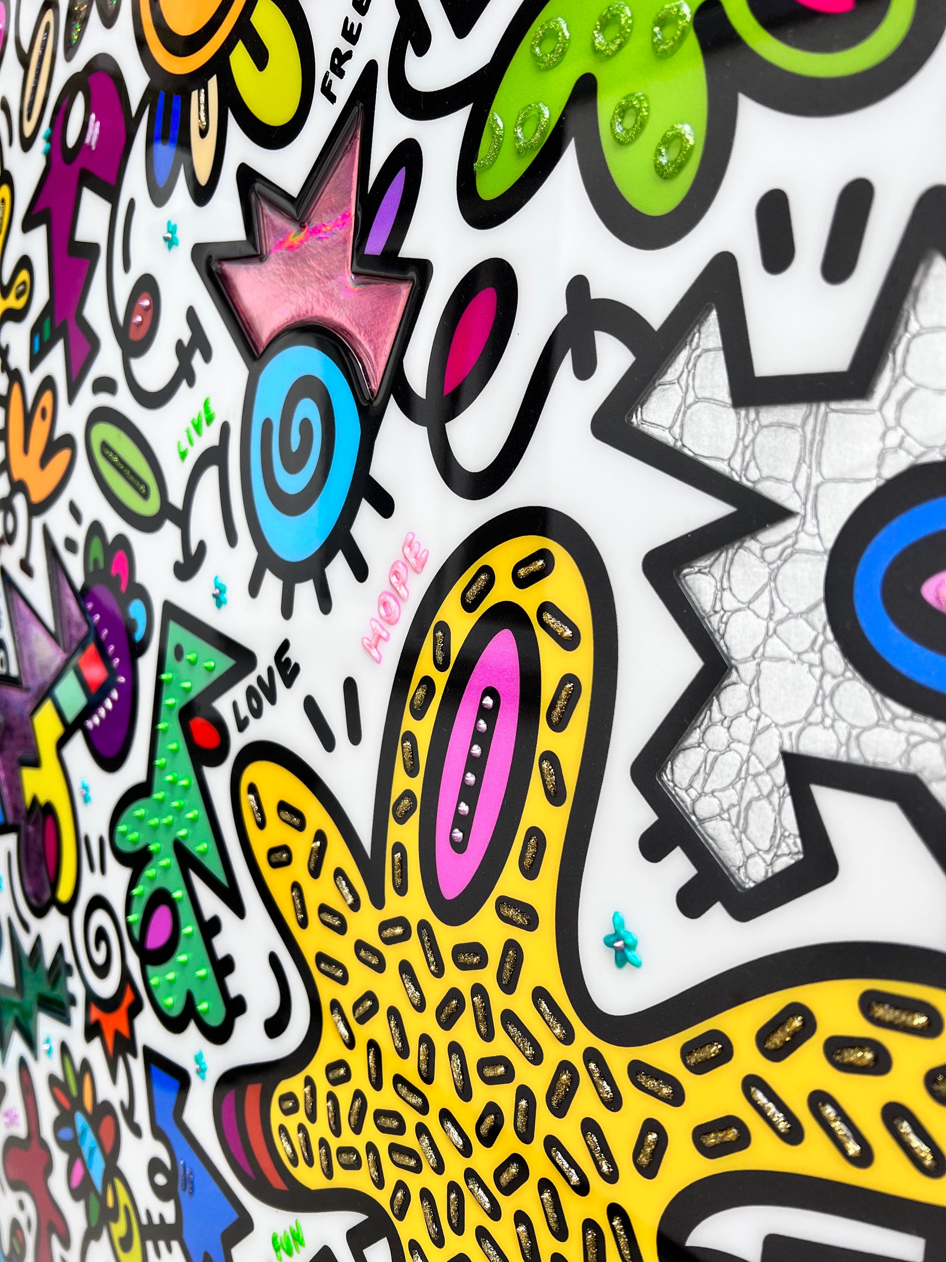tableau pop art deco intérieure interior expo peintre belge artiste belge decoration original peinture Keith haring peps good vibes decoratie belgique Bruxelles Brussel print gallery popart epoxy résine resin contemporain contemporary abstract abstrait kunst kunstenaar belg Belgium Belgian artist design galerie galerij