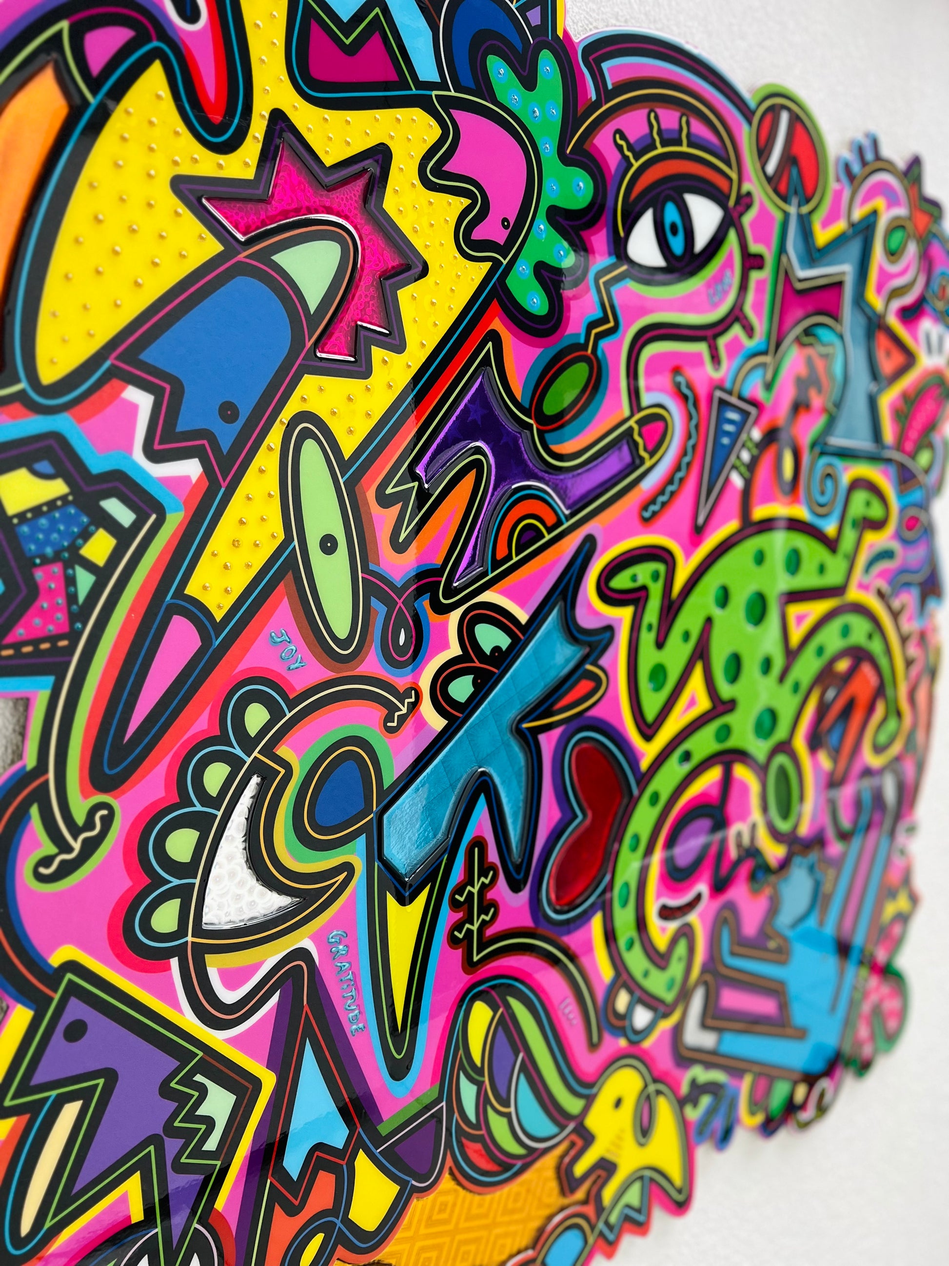 tableau pop art deco intérieure interior expo peintre belge artiste belge decoration original peinture Keith haring peps good vibes decoratie belgique Bruxelles Brussel print gallery popart epoxy résine resin contemporain contemporary abstract abstrait kunst kunstenaar belg Belgium Belgian artist design galerie galerij