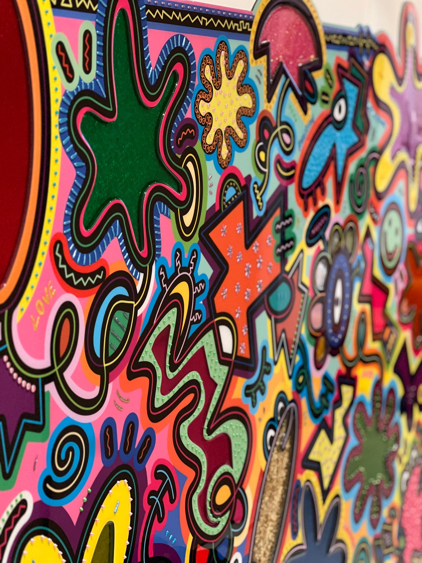 tableau pop art deco intérieure interior expo peintre belge artiste belge decoration original peinture Keith haring peps good vibes decoratie belgique Bruxelles Brussel print gallery popart epoxy résine resin contemporain contemporary abstract abstrait kunst kunstenaar belg Belgium Belgian artist design galerie galerij