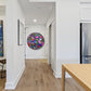 ROXEHA Tableau rond mandala pop art tableau support décoration intérieure lumière tableau salon peintre belge expo exposition artiste belge matière décoration exterieur artiste belge décoration d’extérieur jardin déco extérieure decoration exterieures artistes belges original peinture couleurs limited edition rond cool